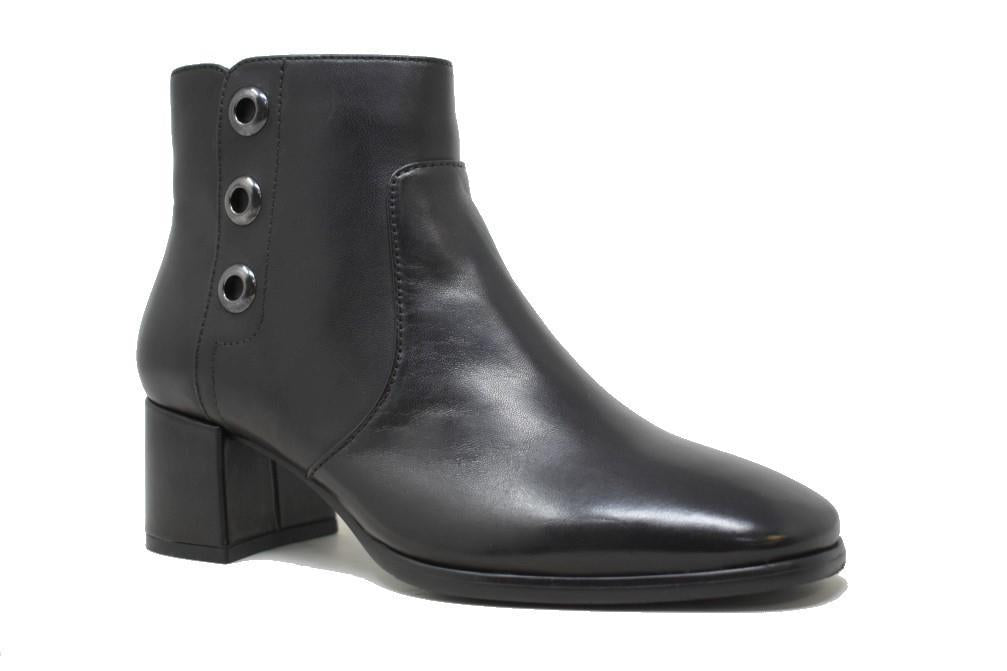 Botines Regarde Le Ciel Pilar 04 en negro para mujer