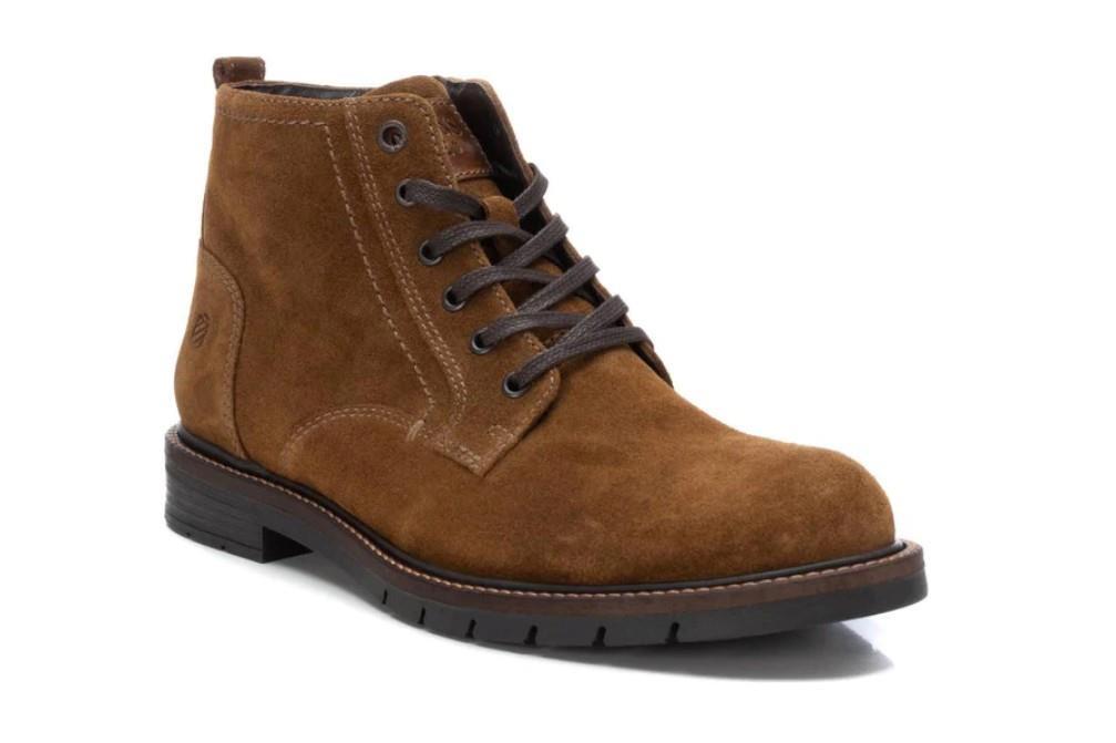 Botín con cordones Carmela 161703 en camel para hombre