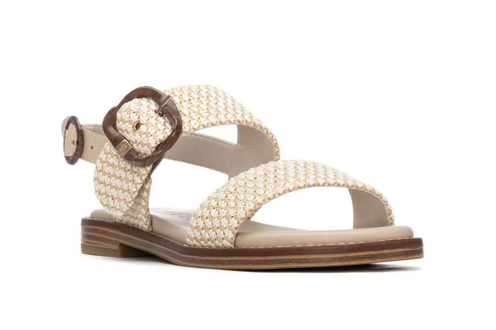 Sandalia plana Carmela 163159 Beige para mujer | Sandalia Tipo Rafia con Hebillas y Suela Antideslizante