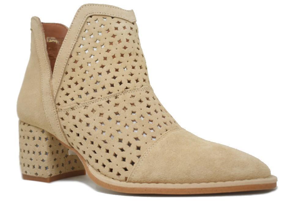 Botín picado Popa Azahara en beige para mujer
