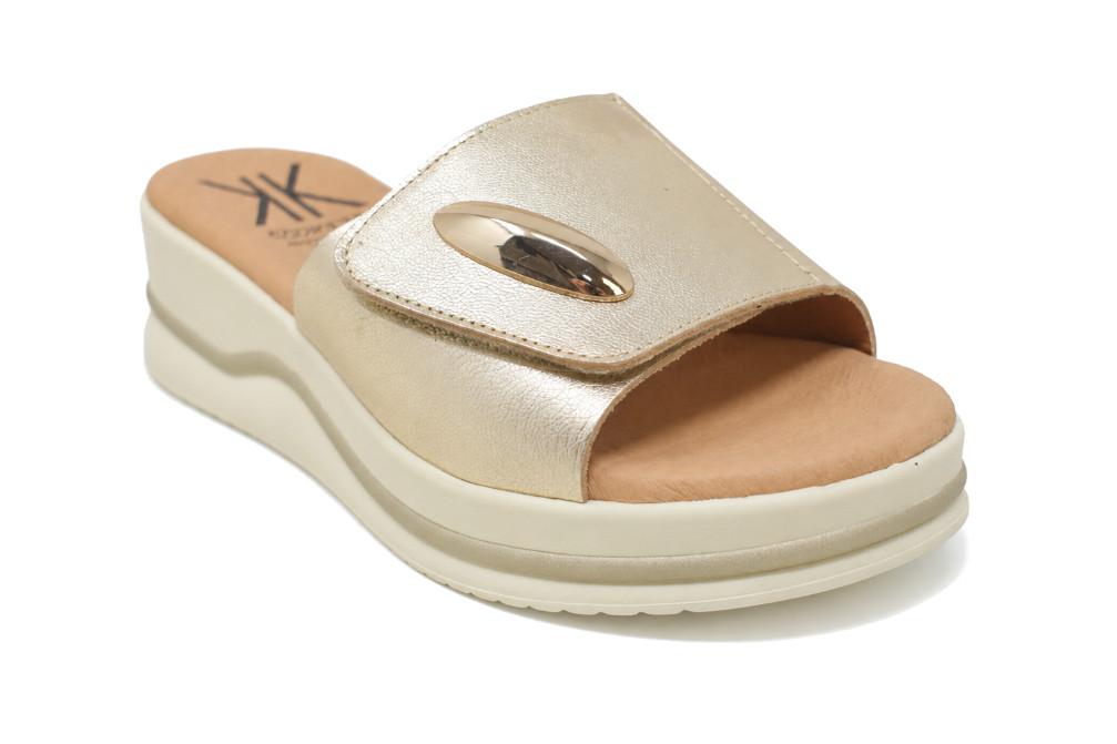 Zuecos de Mujer Cokketa 928 en platino con Plataforma y Plantilla de Gel