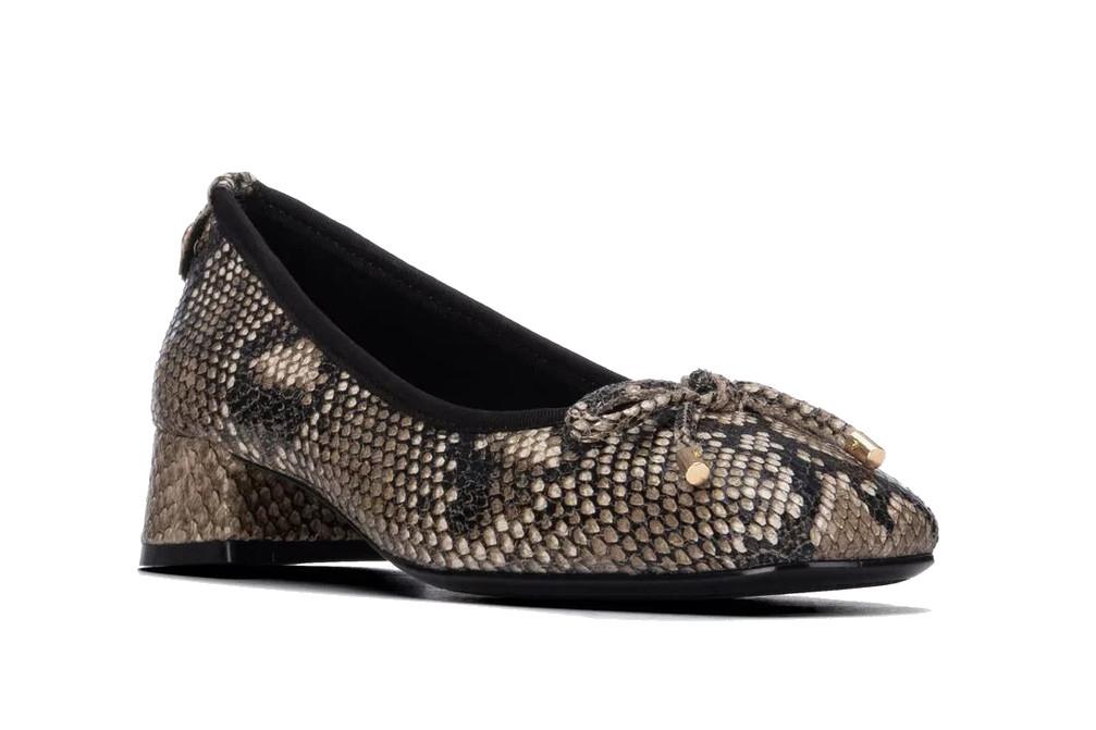 Bailarinas con tacón bajo XTI 146378 animal print para mujer