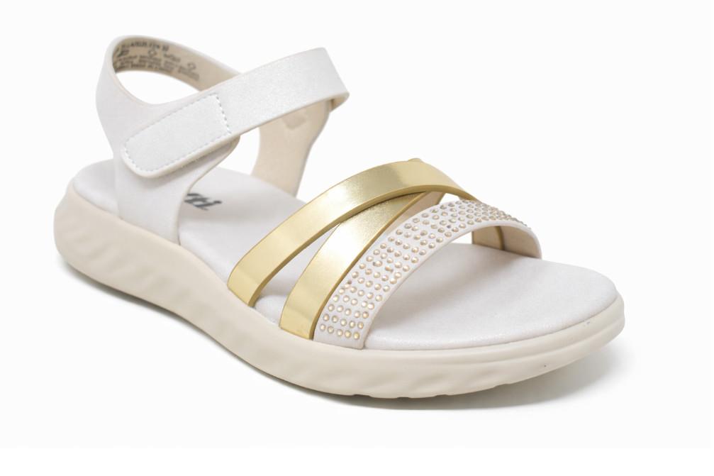 Sandalias planas XTI 153074 en color beige