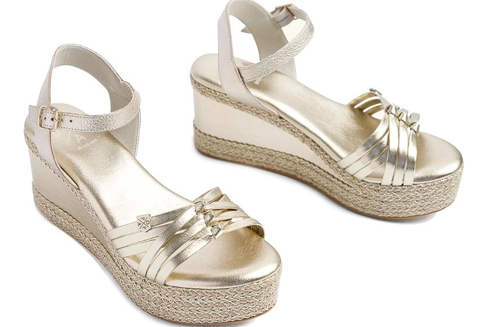 Sandalias con cuña Popa SAPHIRE con tiras metalizadas