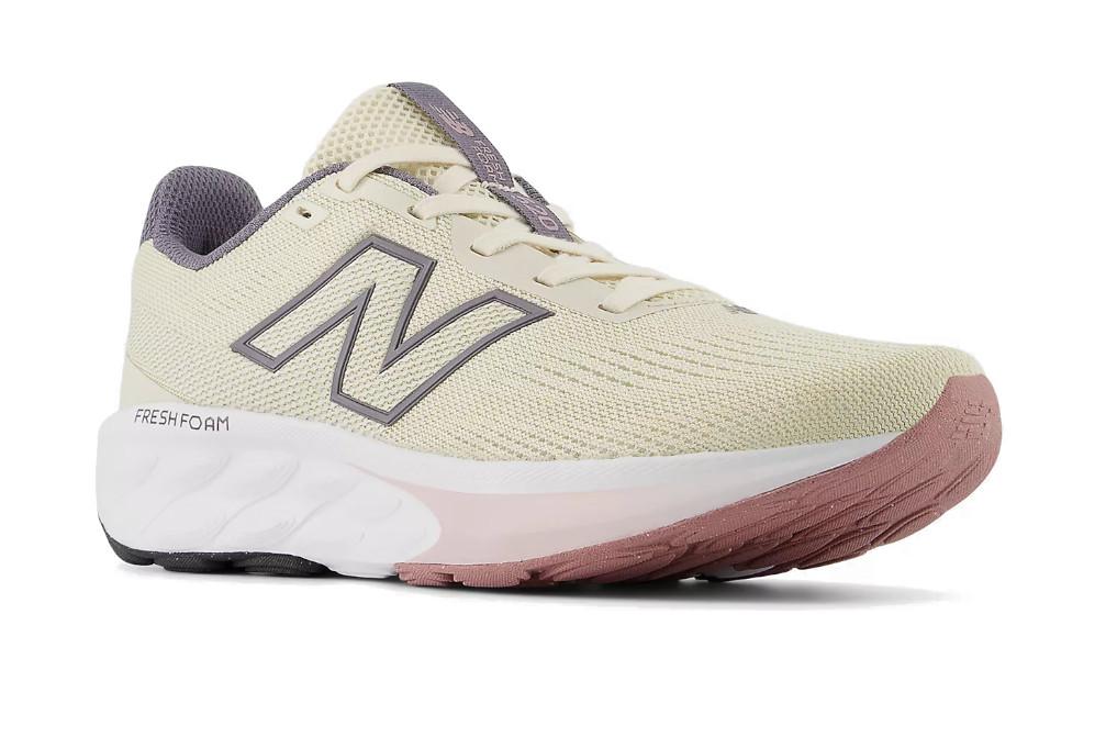 Zapatillas NEW BALANCE Fresh Foam 520 v9 beige