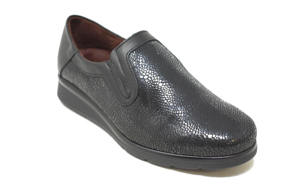 Mocasines cómodos Pitillos 10711 de color negro