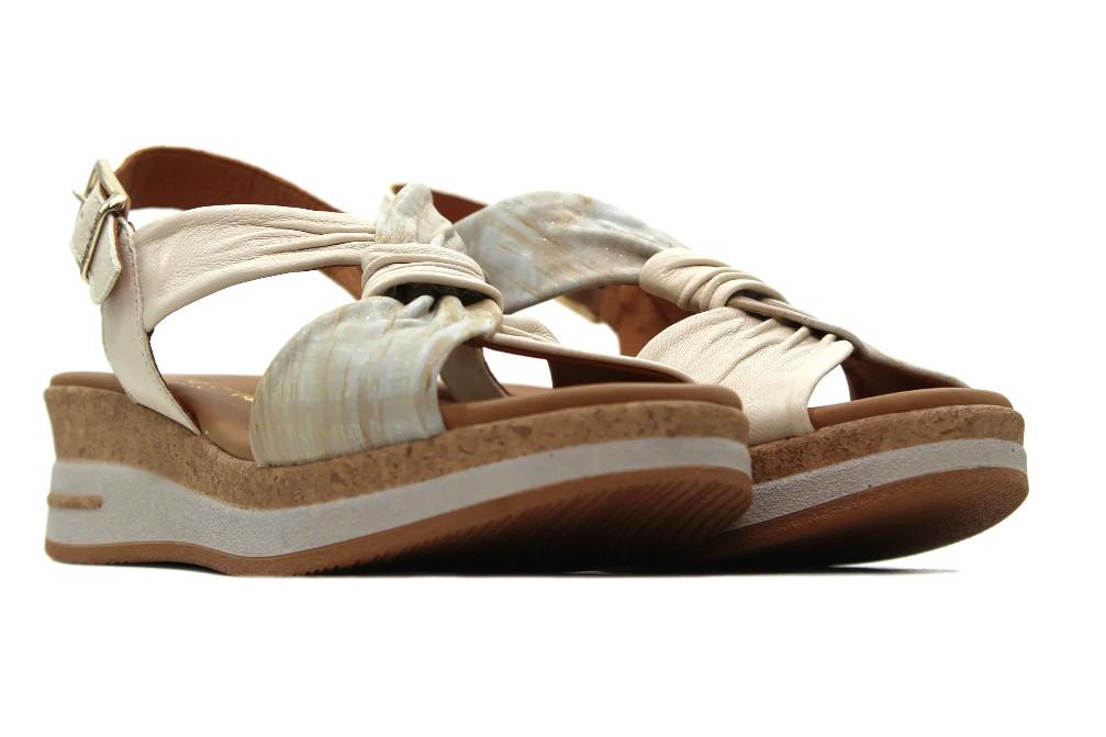 Sandalia con cuña baja Paula Urban 35-710 Beige de Piel con Plataforma para mujer