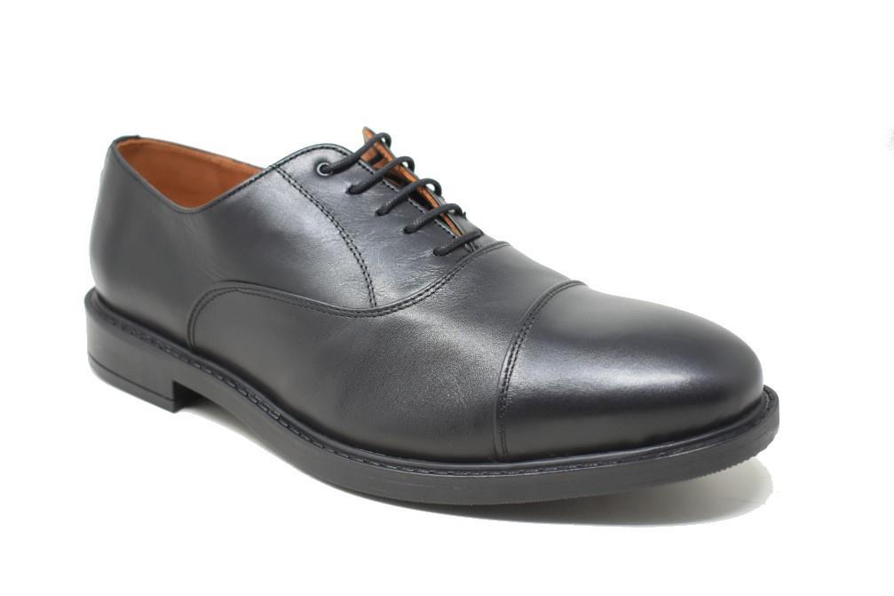 Blucher para hombre de color negro