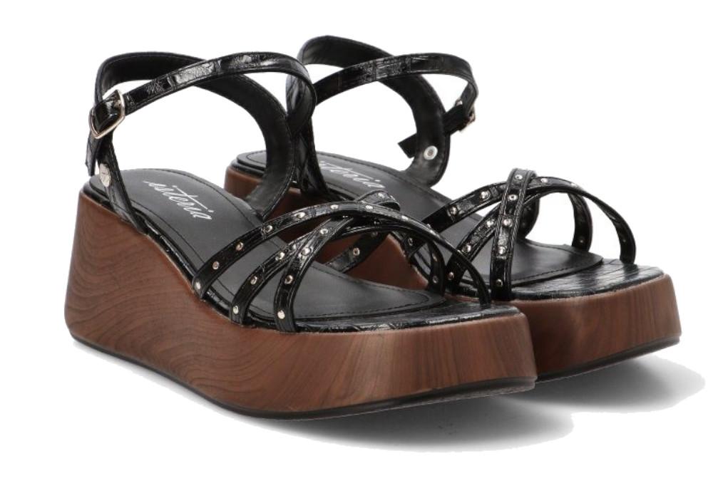 Sandalia de Cuña ISTERIA 1111 en color negro para mujer| Elegancia y Comodidad para el Día a Día