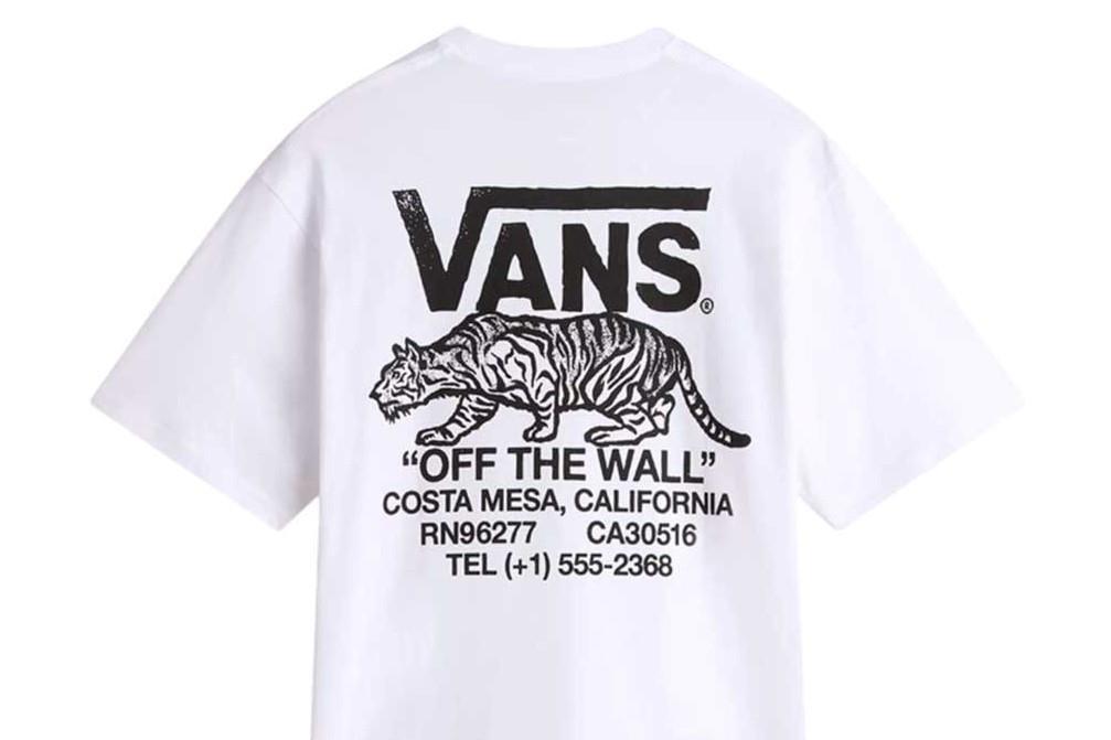 Camiseta de manga corta Vans SNEAKY VN000M3YWHT en blanco