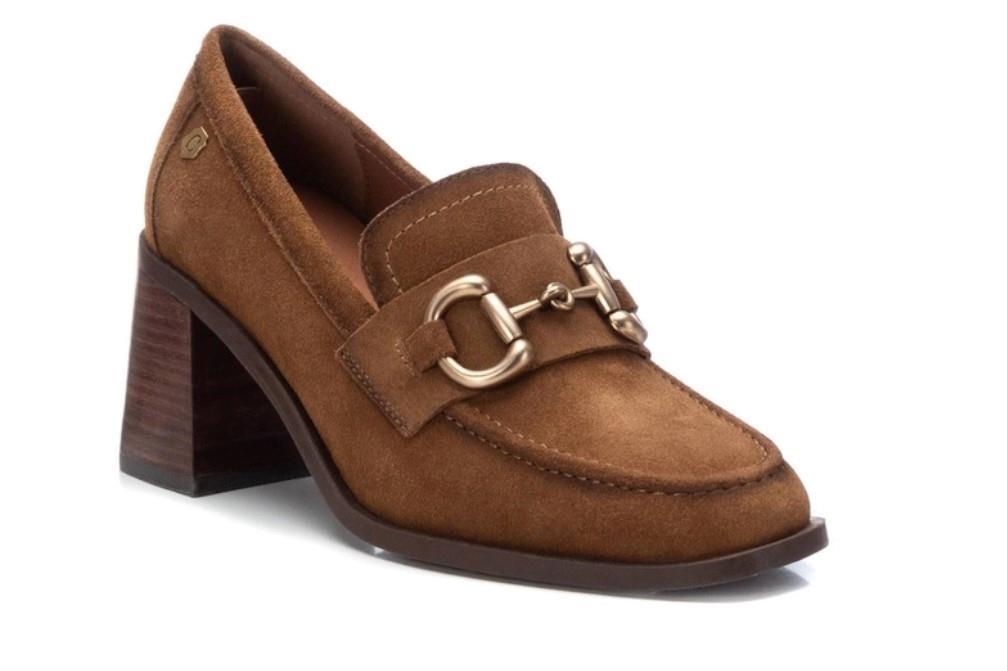 Mocasín Carmela 161127 para mujer en color camel