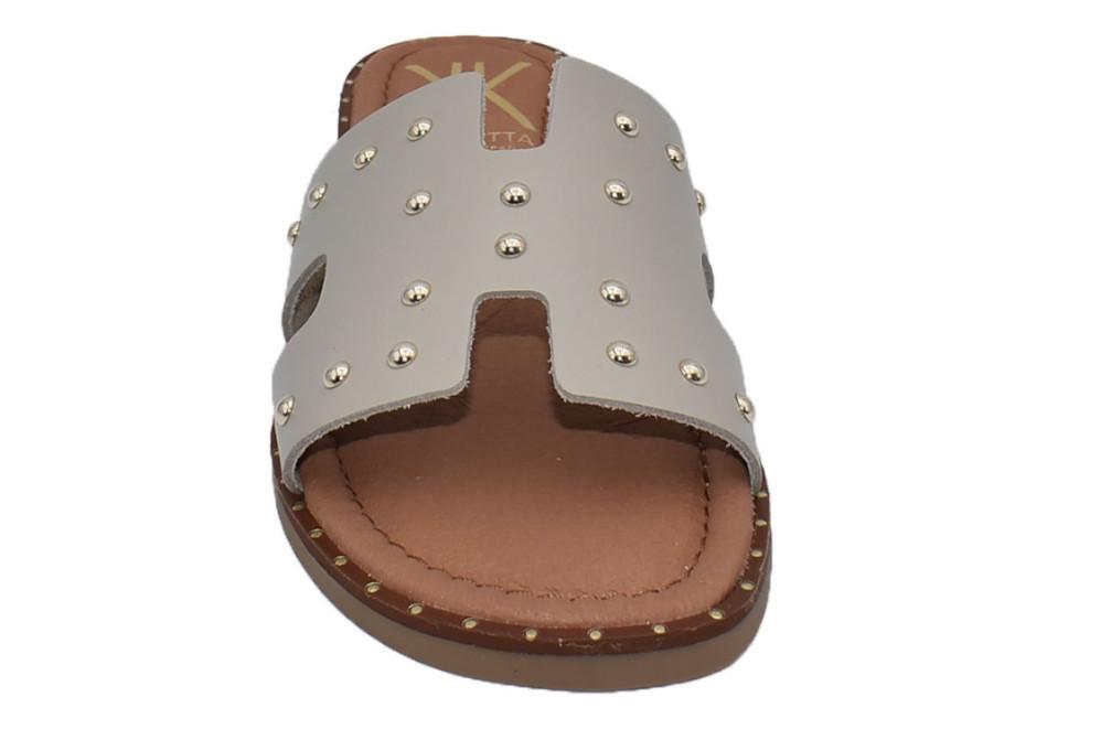 Sandalias de pala planas de Piel Cokketa 147 Beige con Tachuelas para Mujer