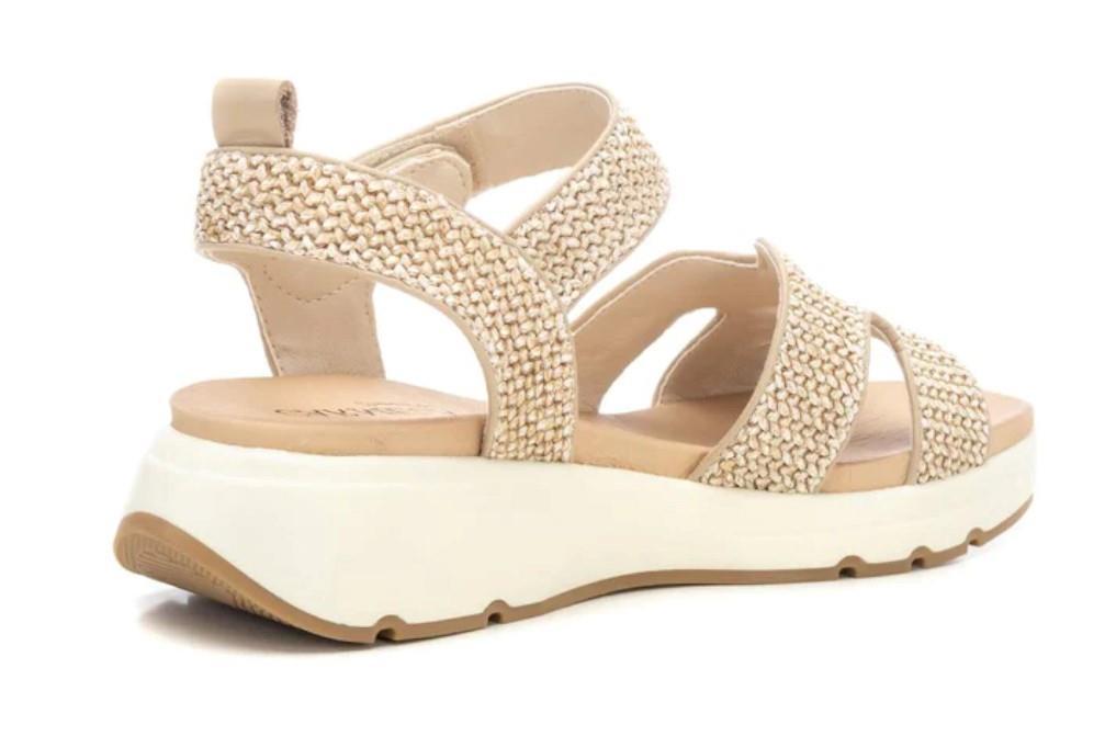 Sandalias cómodas Carmela 162362 en beige para mujer
