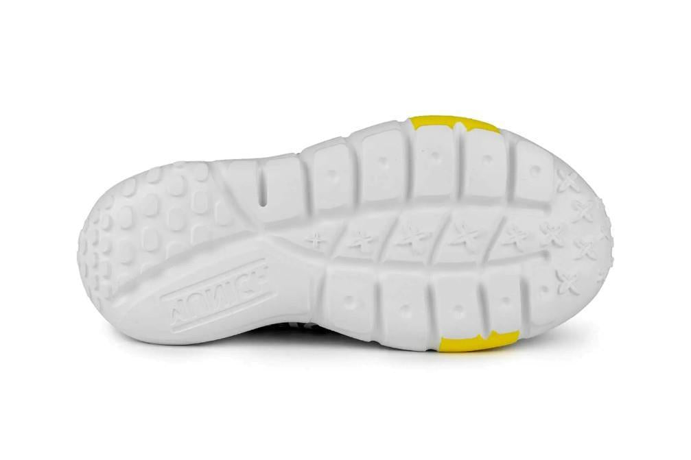 Zapatillas deportivas Munich Jony Kid 8023001 en blanco
