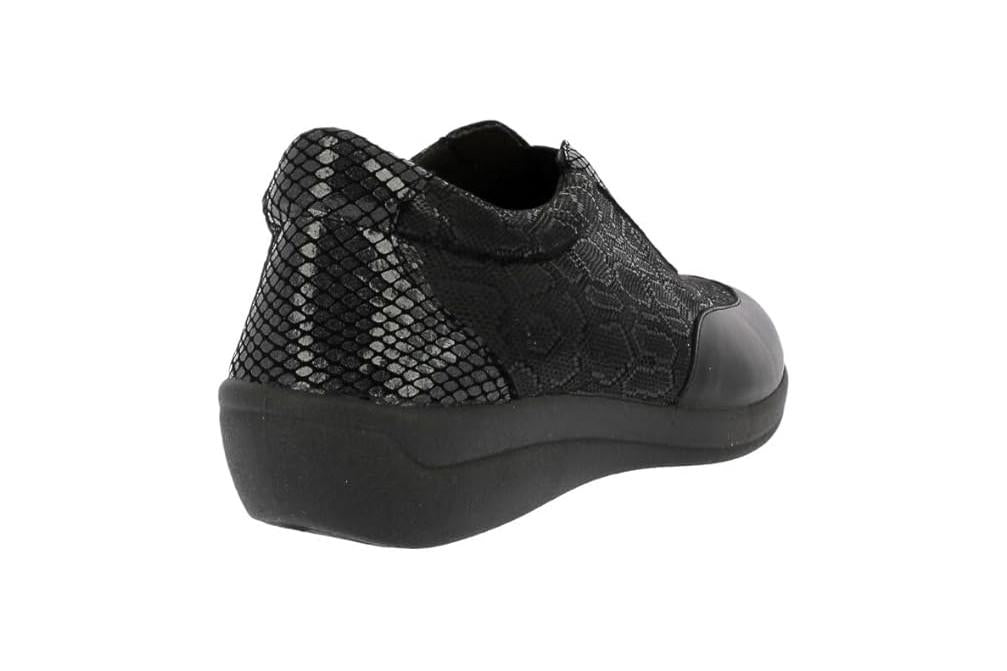 Zapatos cómodos Doctor Cutillas 43533 de color negro