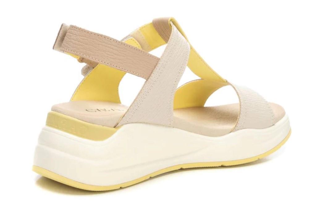 Sandalia con cuña 162259 para mujer en color hielo