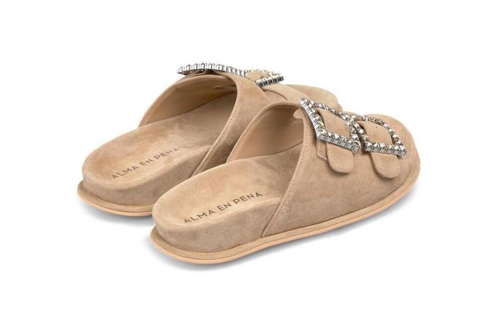 Sandalias planas Alma en Pena V251652 en sand para mujer