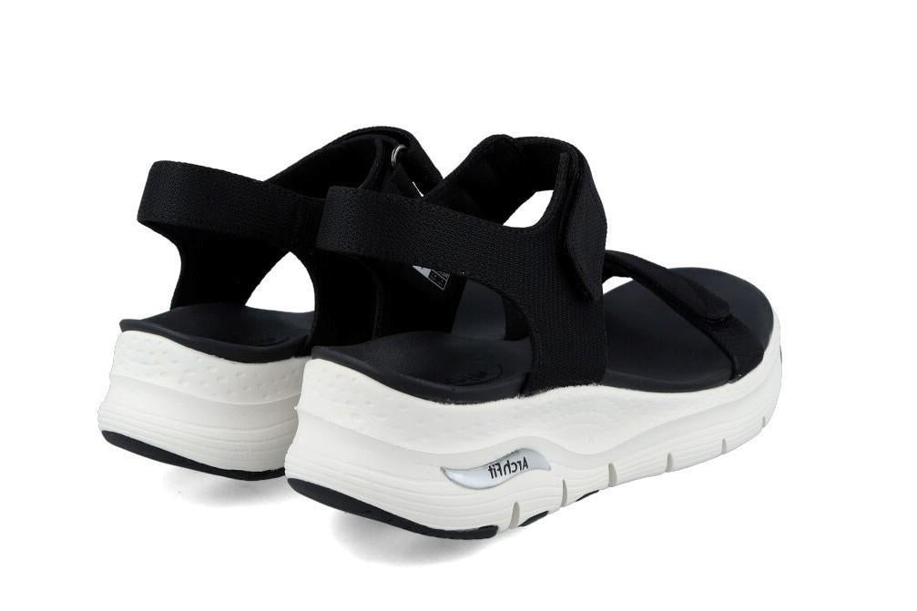 Sandalias Skechers Arch Fit en negro para mujer