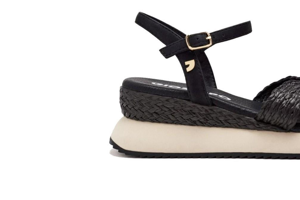 Sandalias con cuña Gioseppo GUILDHALL 74009 en negro para mujer