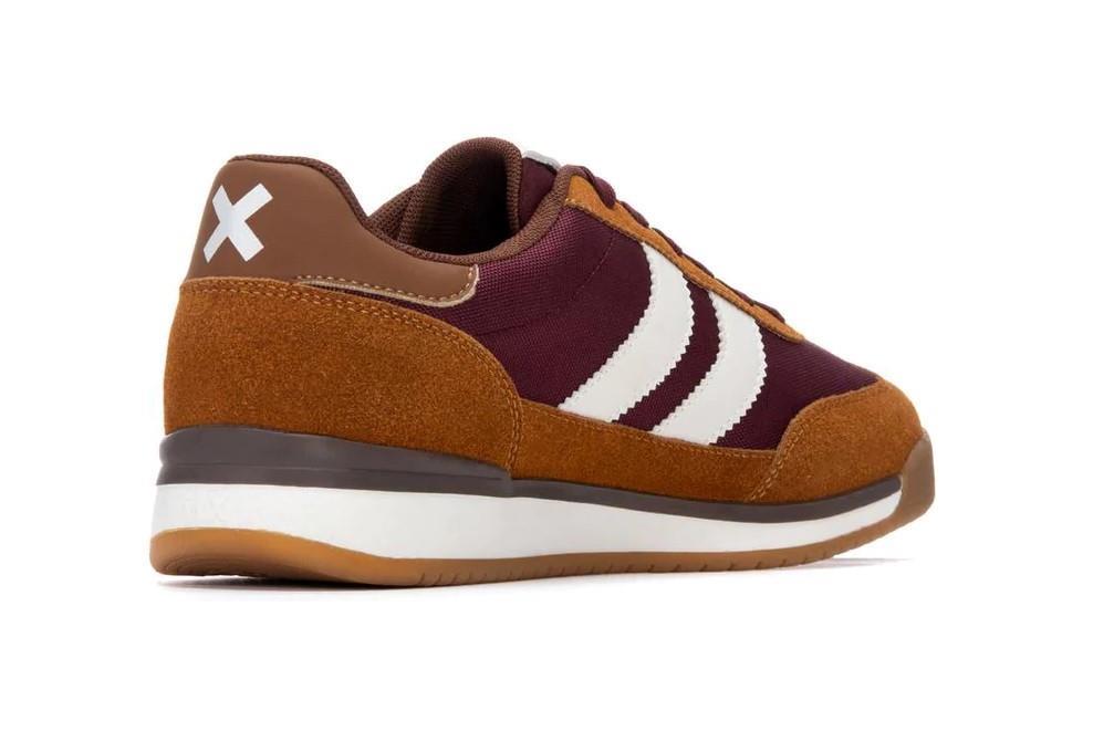 Zapatilla de hombre plano Xti 144582 en camel