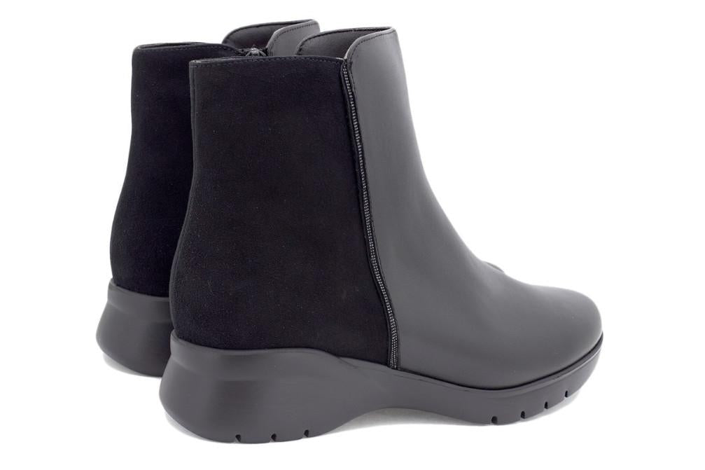 Botines planos cómodos PieSanto 255873 en color negro