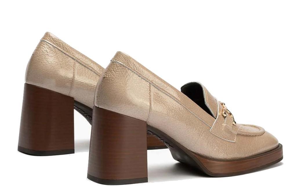 Mocasines con tacón Pitillos 10194 en piedra para mujer