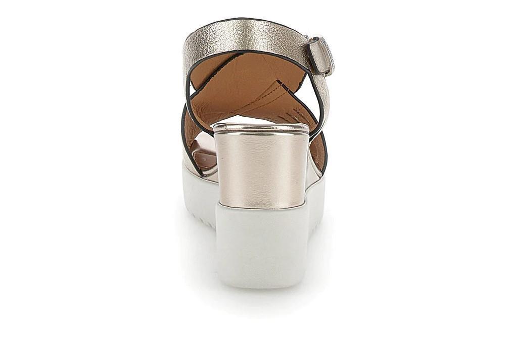 Sandalias con cuña Stonefly Ely 18 en platino para mujer