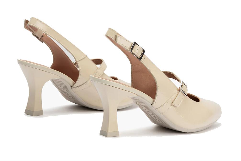 Zapato de fiesta salón destalonado Pitillos 11190 crema con tacón alto para mujer