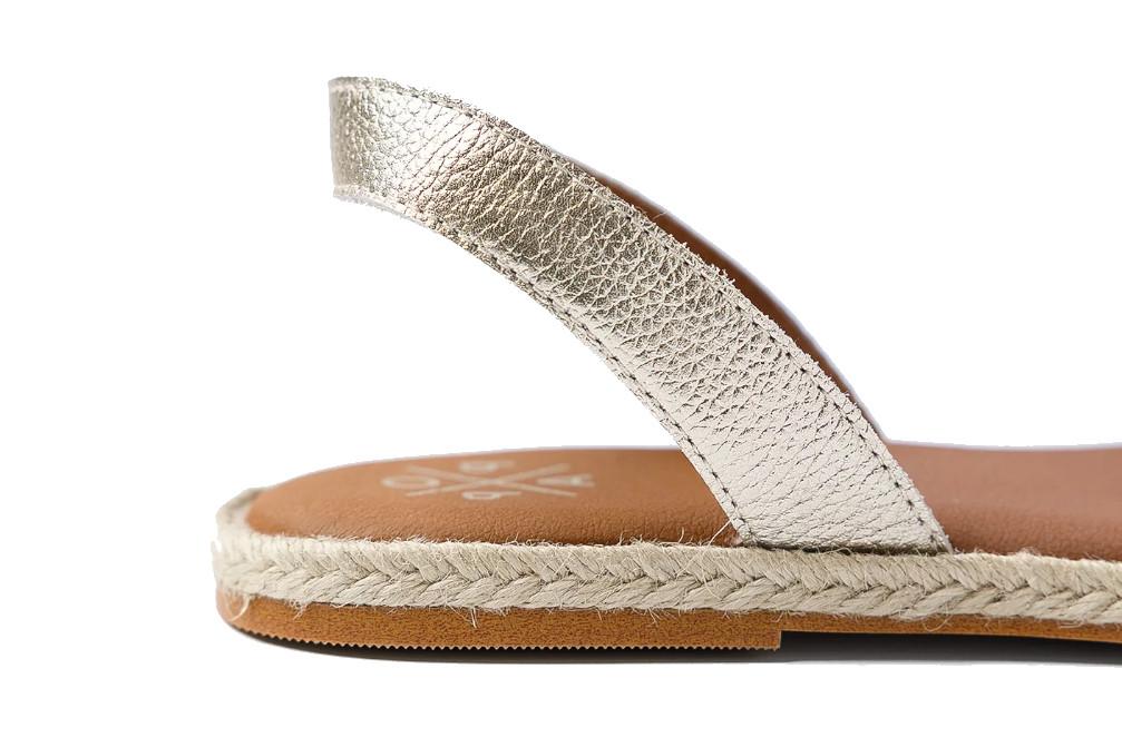 Sandalias planas Menorquina Popa Juncal con Flecos para Mujer en Oro Laminado