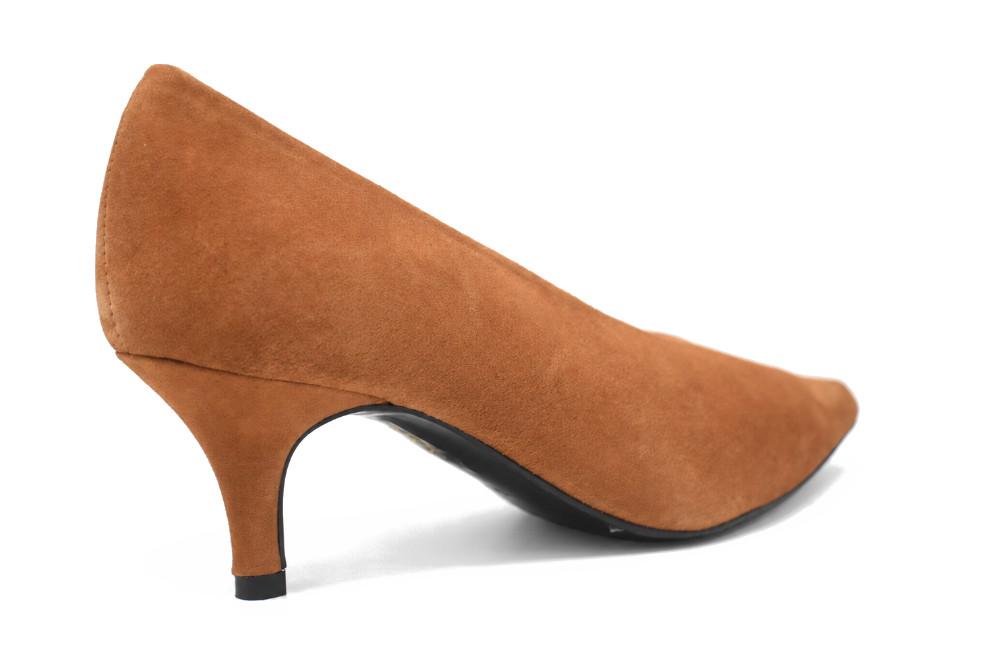Zapatos de fiesta mujer Joni 31130 camel de tacón bajo
