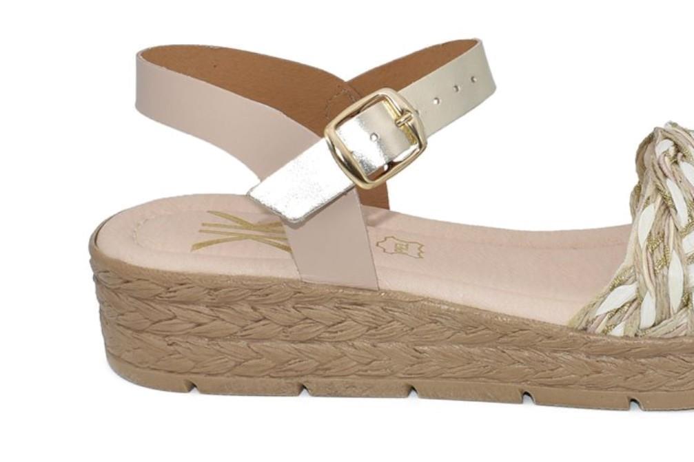 Sandalias con cuña Cokketa 1501 en beige para mujer