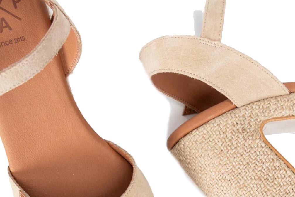 Sandalia con tacón Popa Marsella en beige para mujer