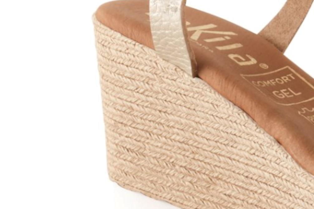 Sandalias con cuña Tekila 1014 para mujer en dorado
