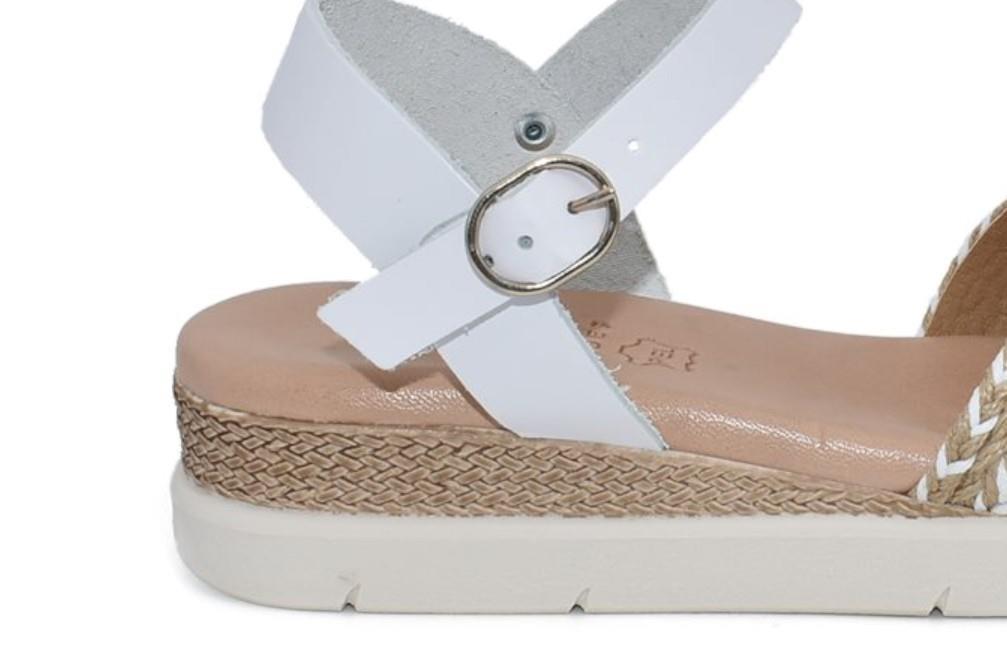 Sandalias con cuña Fiordi 401 en blanco para mujer