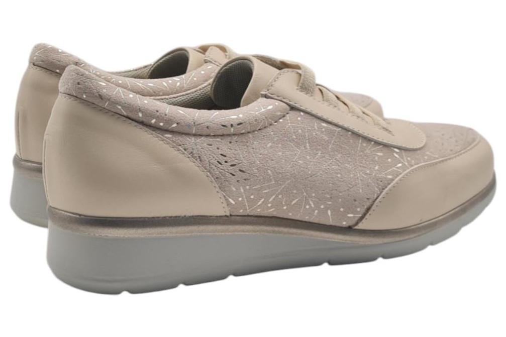 Zapatos deportivos Pitillos 11034 en color beige para mujer