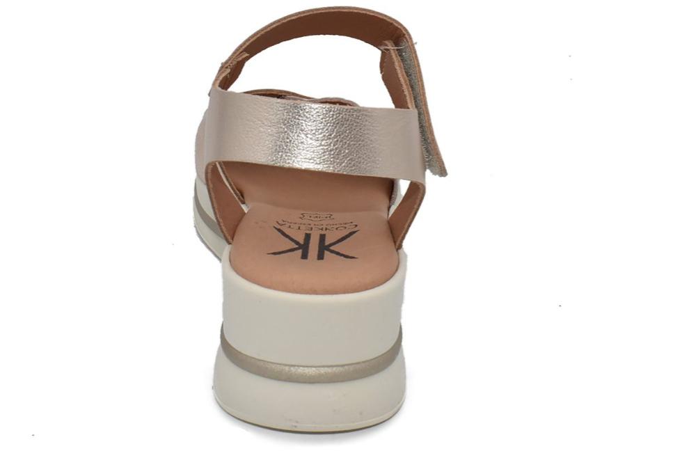 Sandalias con cuña media Cokketa 926 Platino Mujer | Piel Grabada, Plantilla Gel y Tacón Cómodo