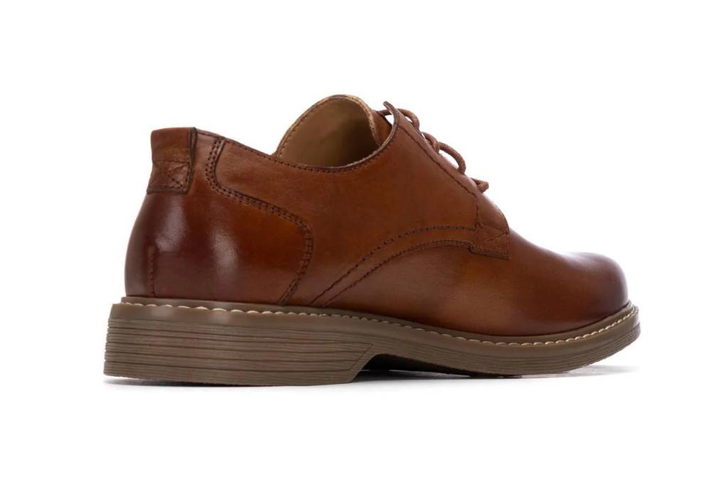 Zapato con cordones Carmela 163904 camel para hombre de Piel y Suela Antideslizante