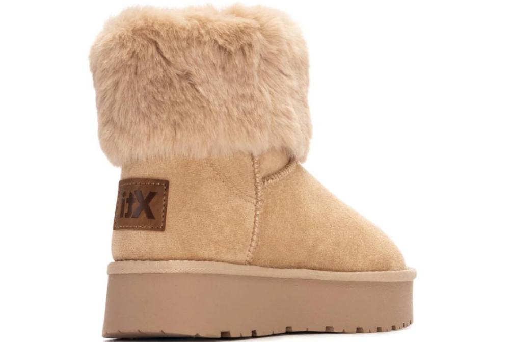 Botines snow XTI 144719 en color beige