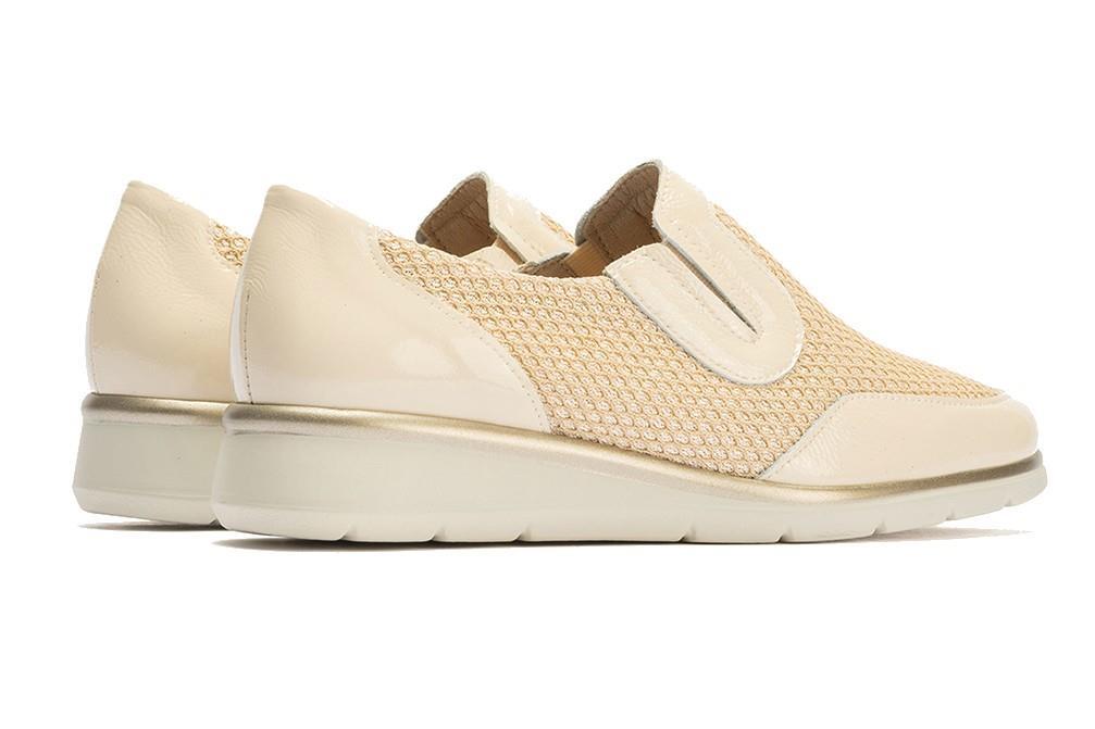Mocasín Pitillos 10332 BREEZE en crema para mujer