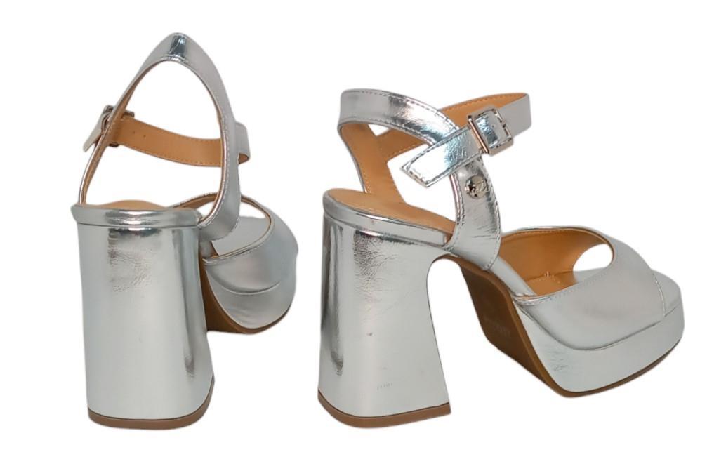 Sandalias de fiesta Isteria 24048 en plata para mujer