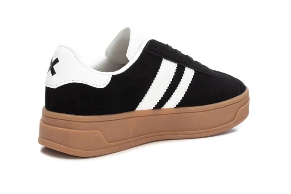 Zapatillas deportivas Xti 143483 en negro para mujer