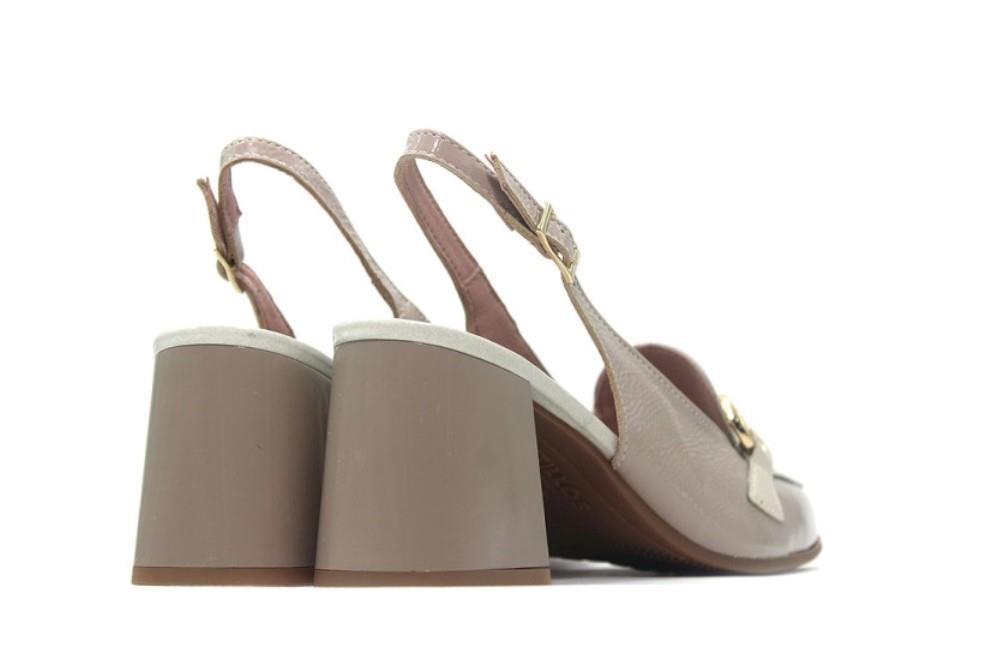 Mocasín de tacón Pitillos 5795 para mujer en color piedra
