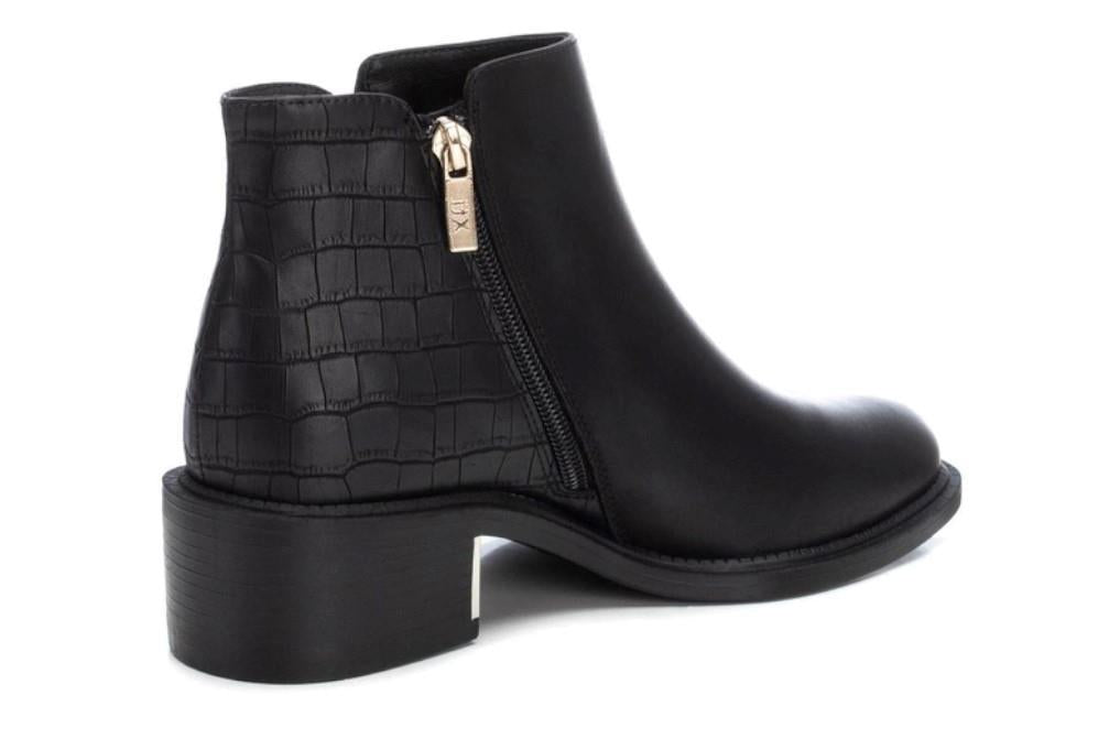 Botines XTI 143102 en negro para mujer