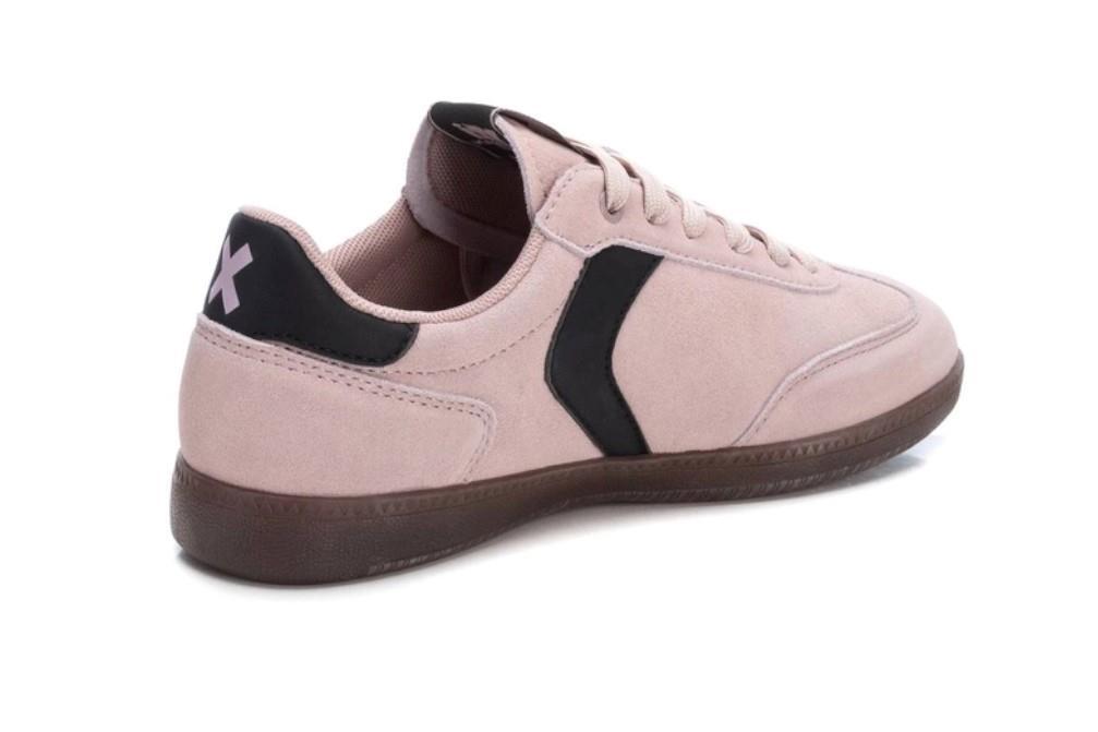 Zapatilla deportiva Xti 143397 en nude para mujer
