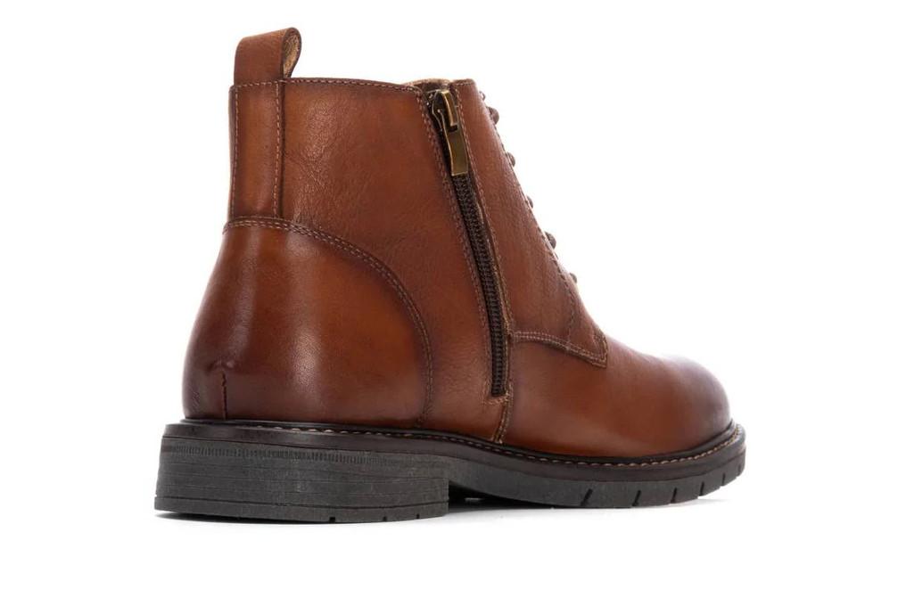 Botines de hombre con cordones Carmela 162675 en camel