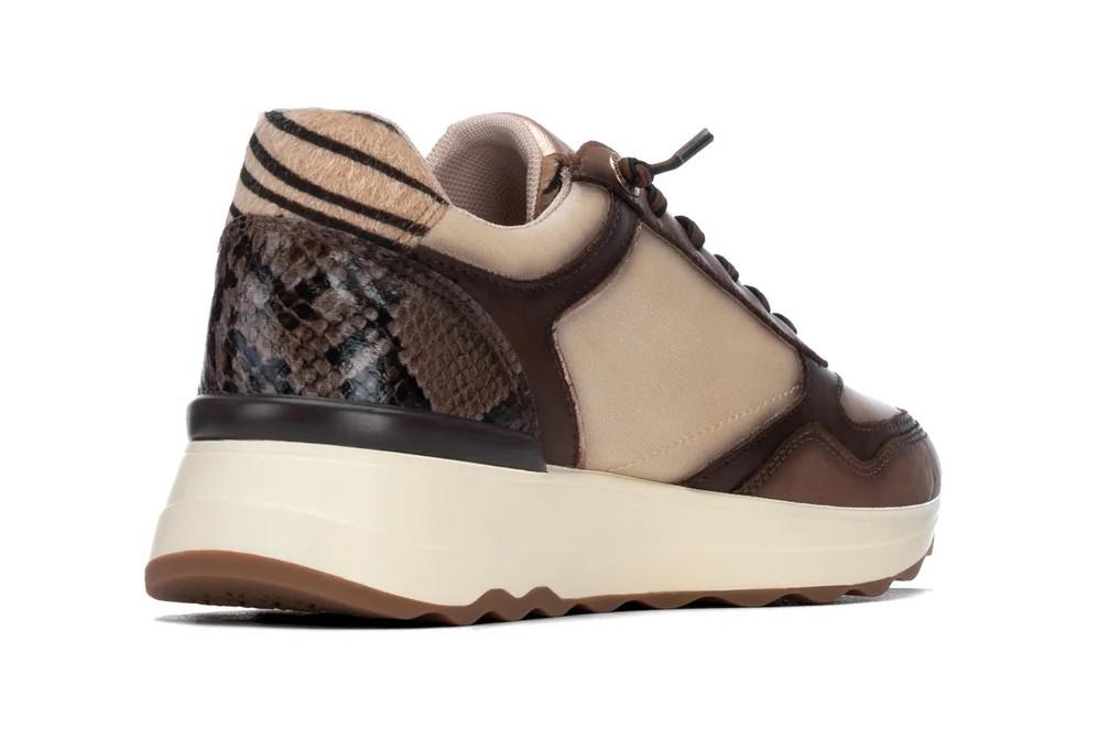Zapatillas deportivas de Piel Carmela 164221 en marrón para mujer