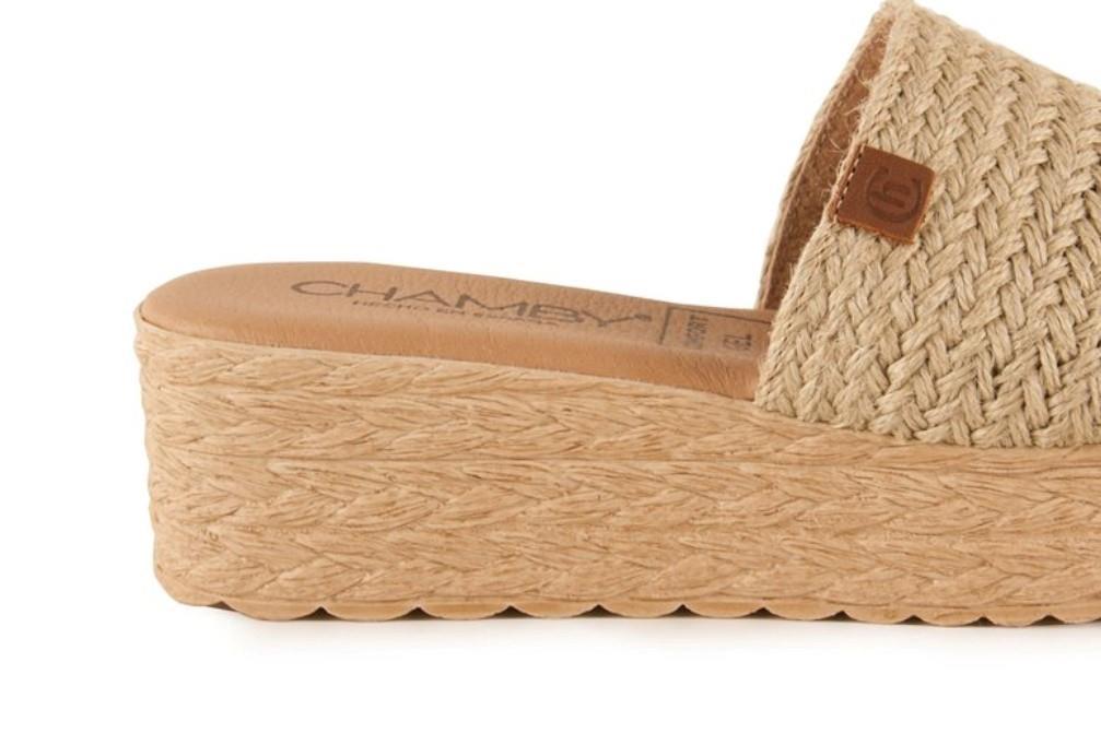 Zuecos con plataforma Chamby 321 en natural