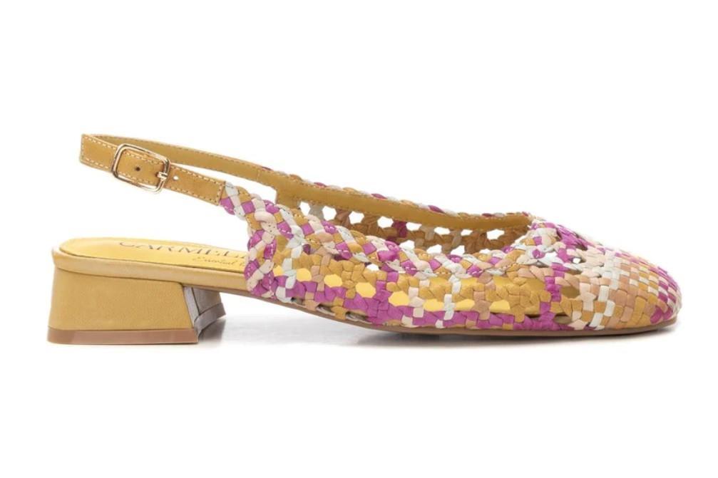Bailarinas destalonadas Carmela 162185 en beige