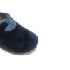 Zapatilla de casa para mujer Calusa cerrada en color azul