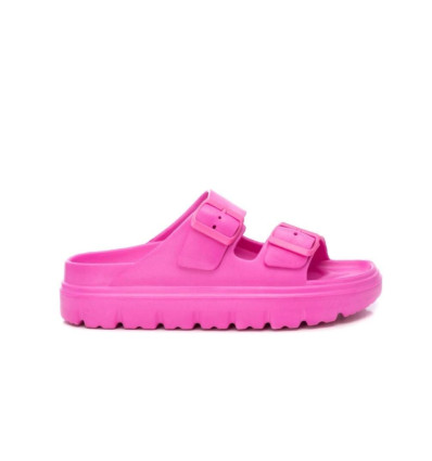 Sandalias planas  XTI 142550 en fuxia para mujer